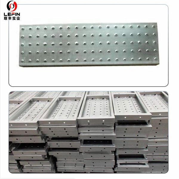 STEEL SCAFFOLDING BOARDS